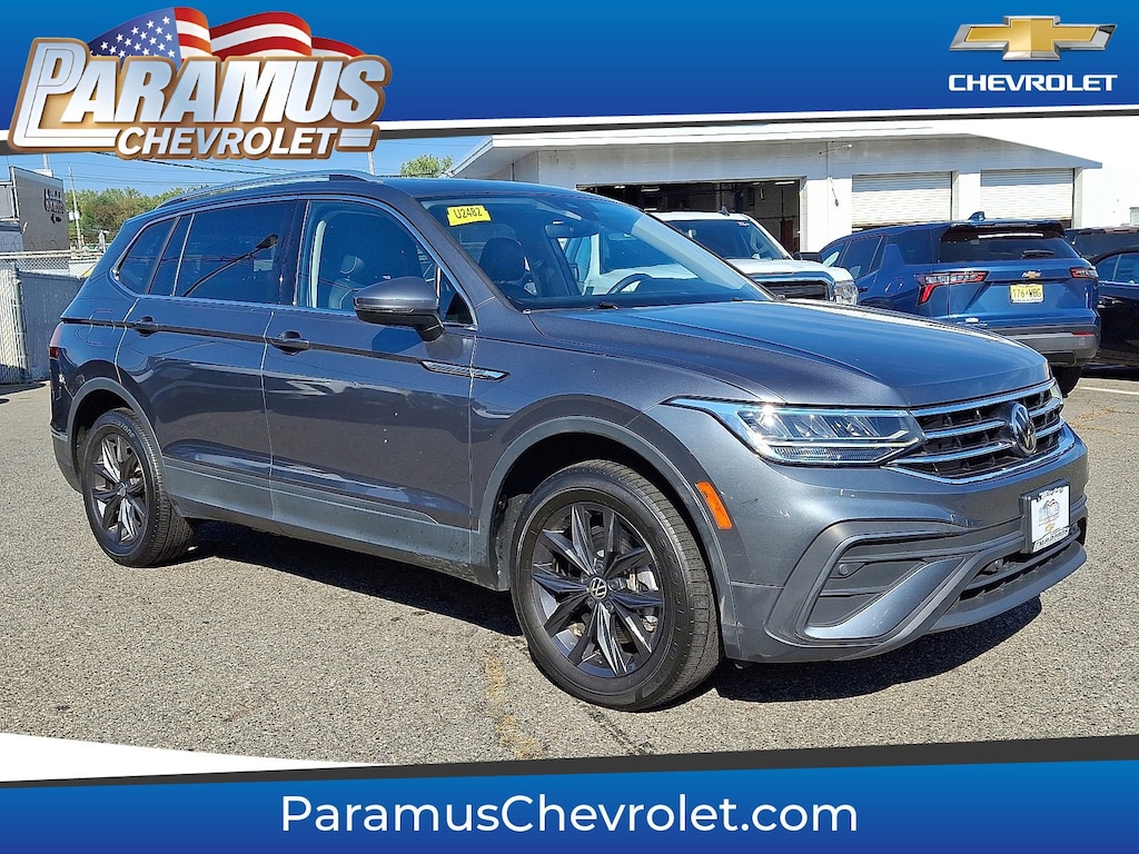 Used 2022 Volkswagen Tiguan SE